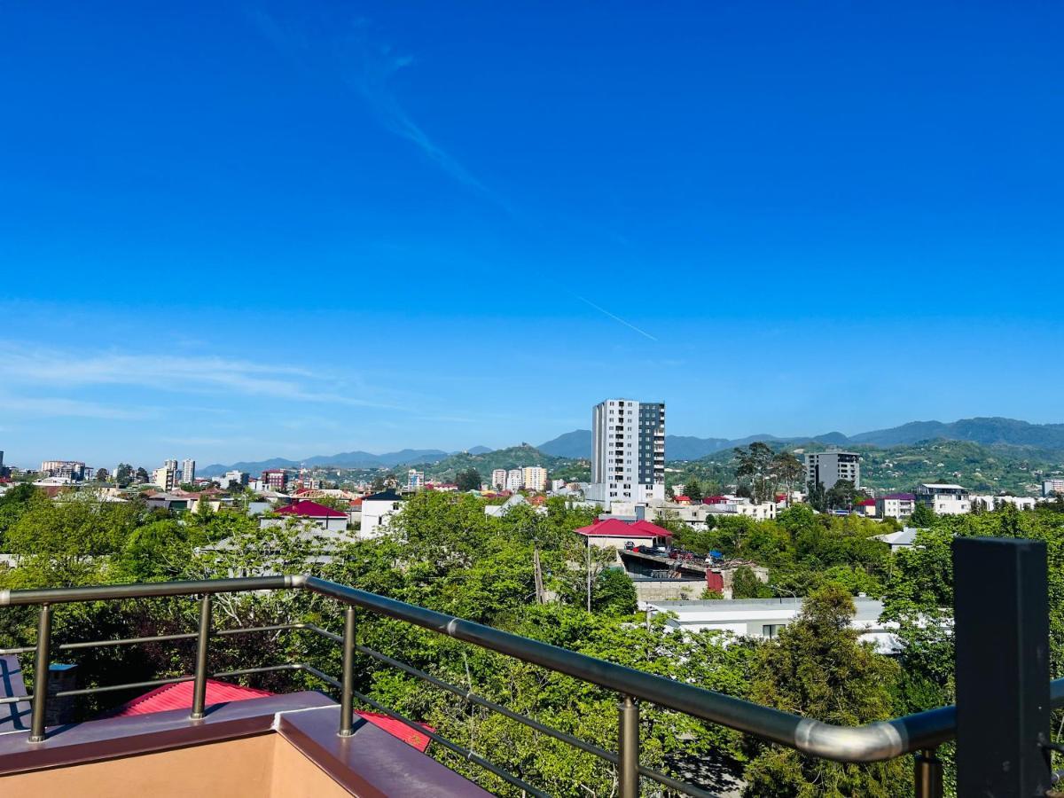 Apartments Nita 巴统 外观 照片