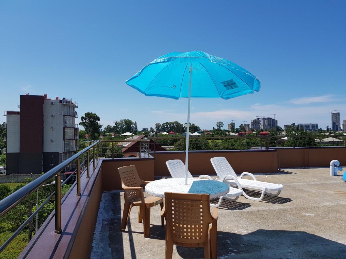 Apartments Nita 巴统 外观 照片