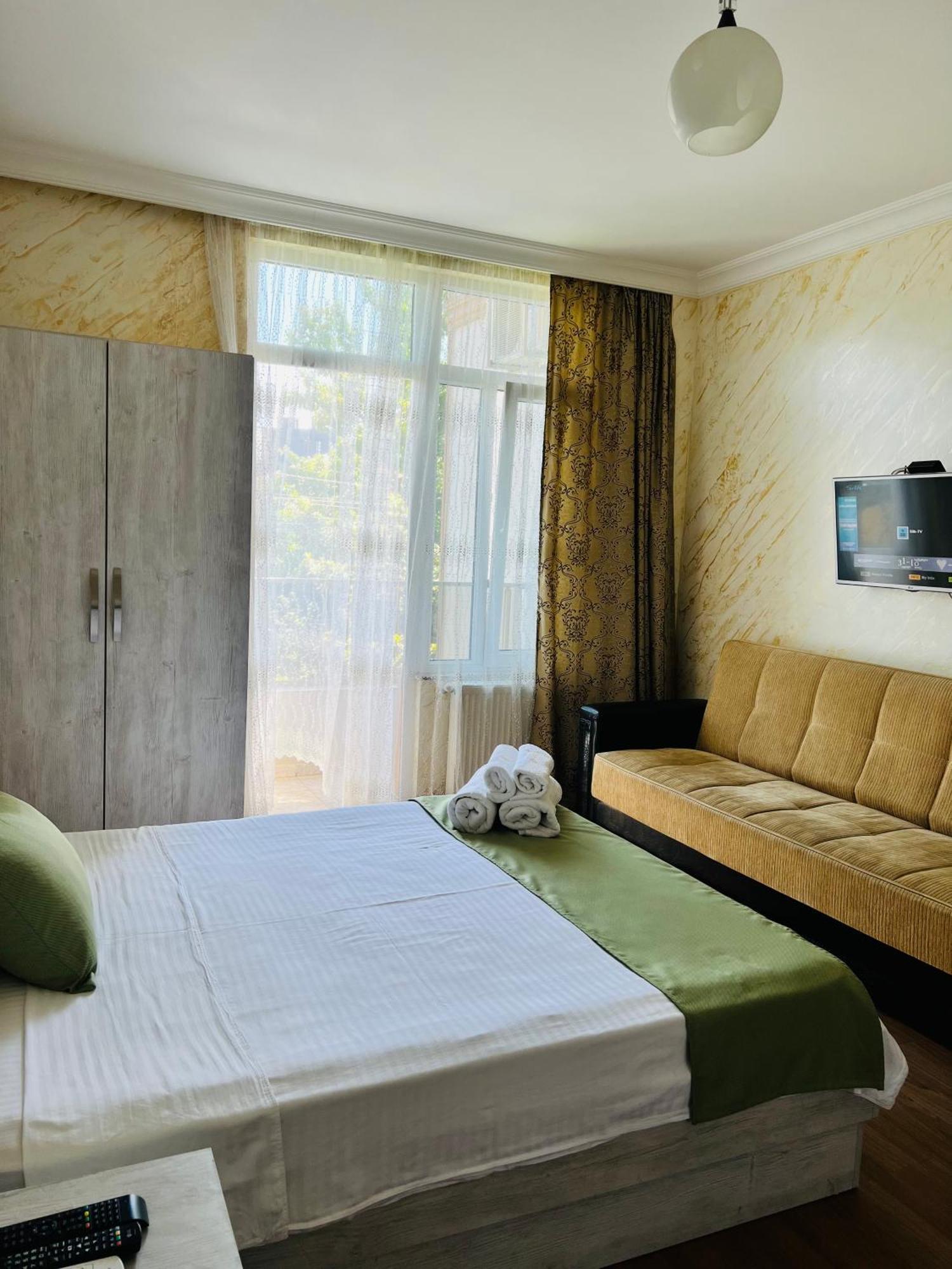 Apartments Nita 巴统 外观 照片