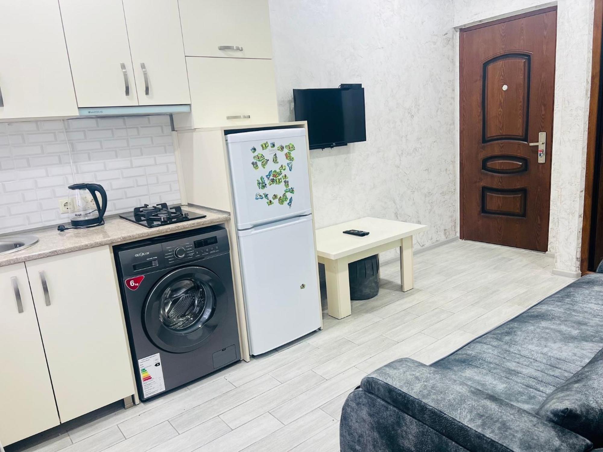 Apartments Nita 巴统 外观 照片