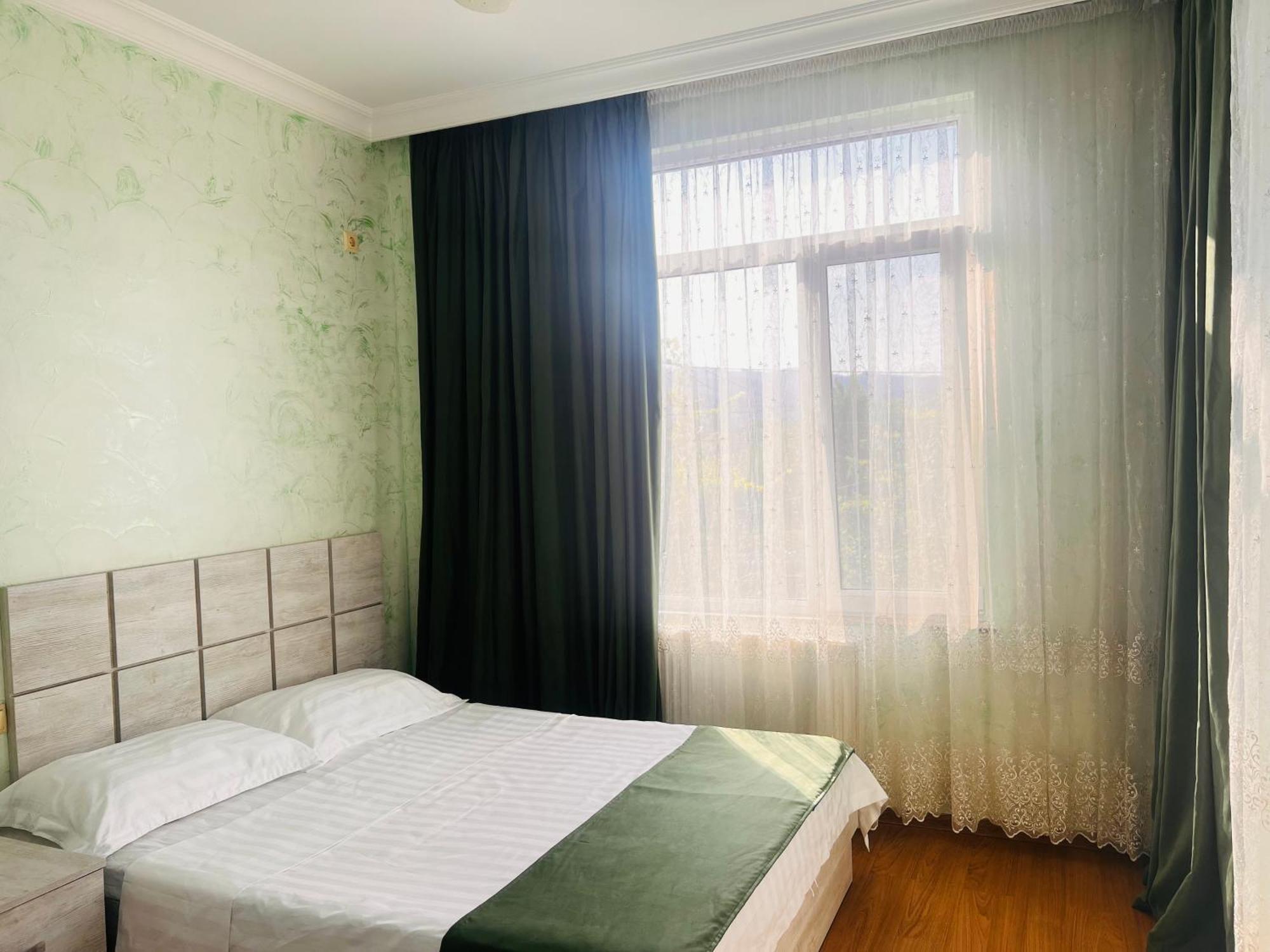 Apartments Nita 巴统 外观 照片