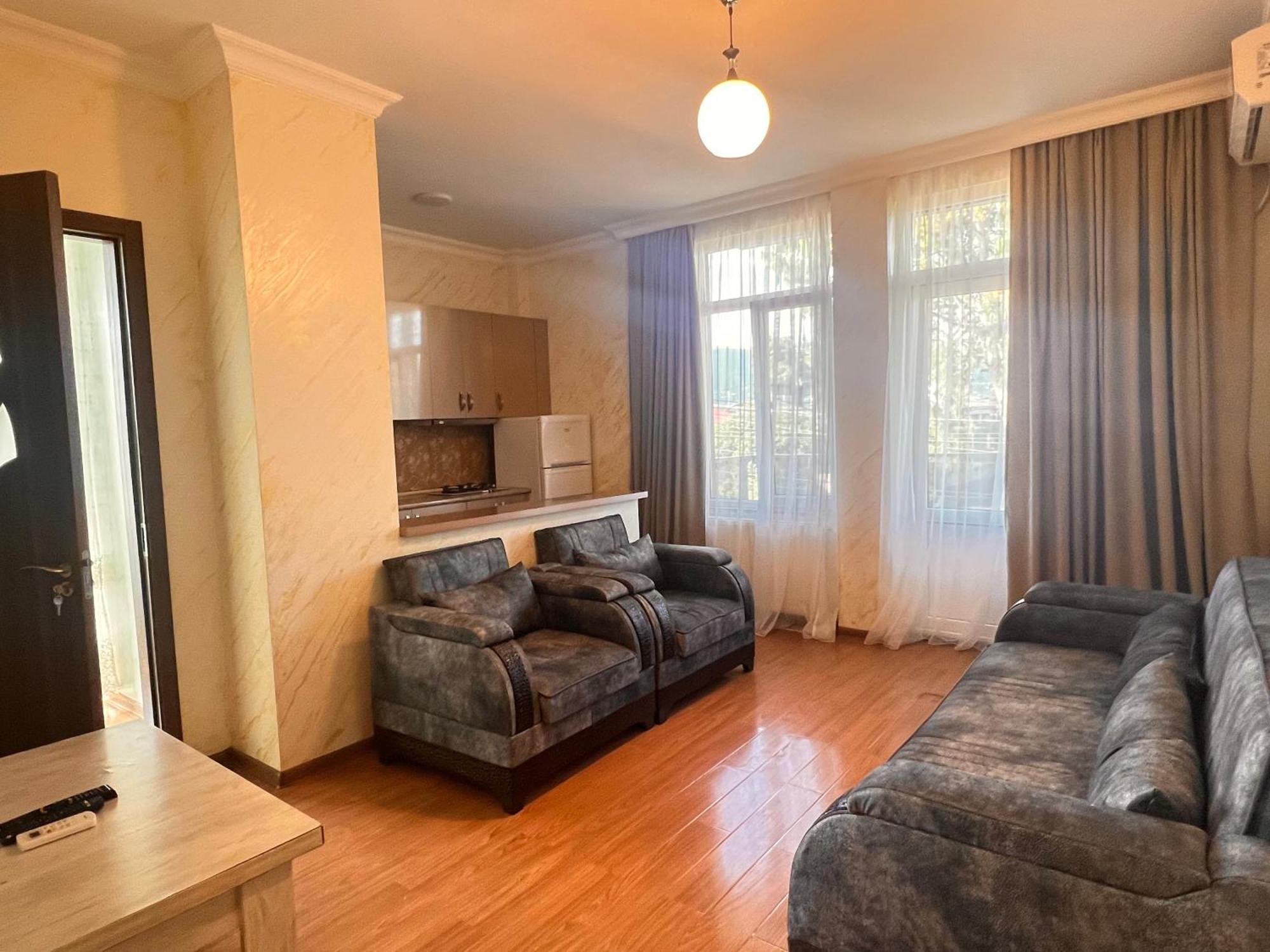 Apartments Nita 巴统 外观 照片